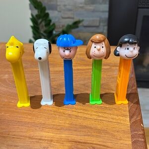 Pez Dispenser Set - Snoopy and Friends